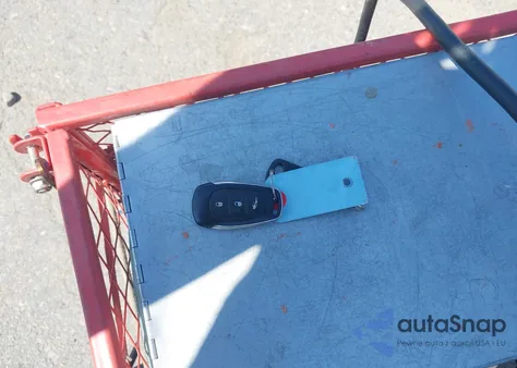 2013 Ford Police Interceptor z USA, uszkodzony, nr VIN 1FAHP2M86DG124609